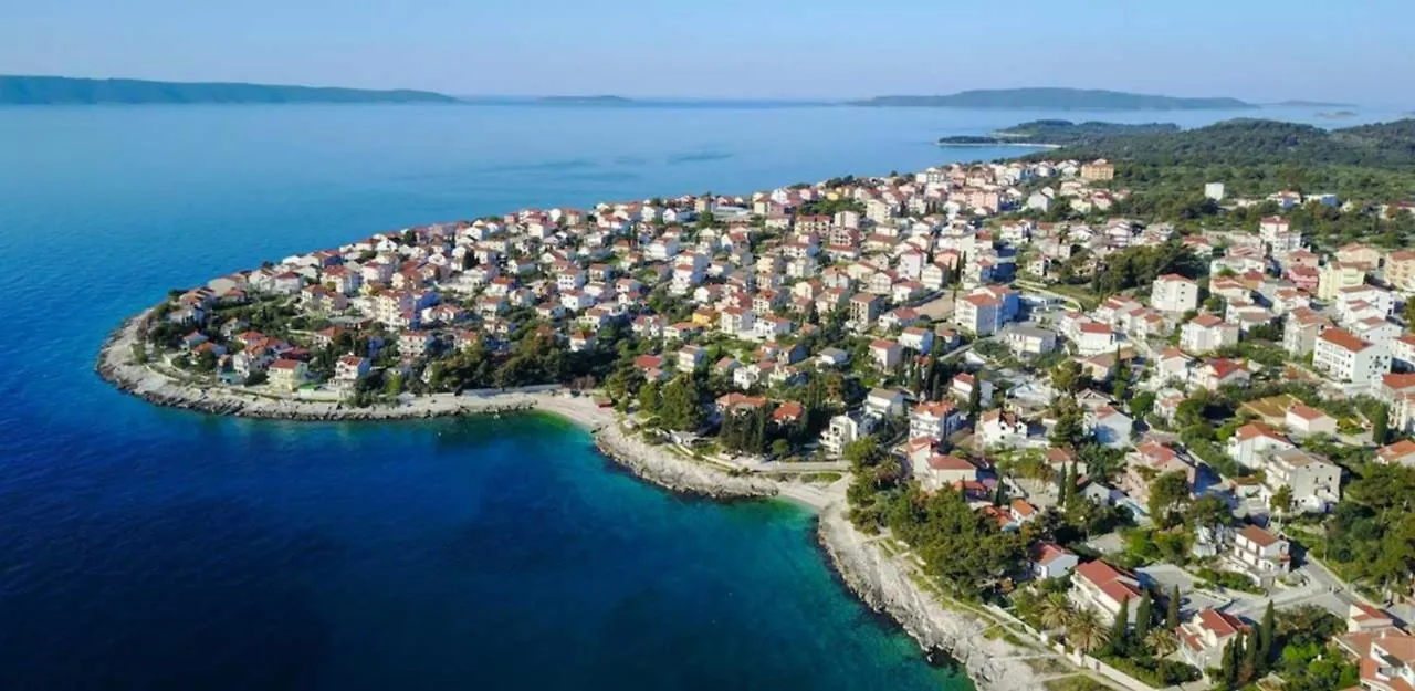 Modern Apt W Terrace 2 Min Walk To The Beach Okrug Gornji 0*,  Croatia